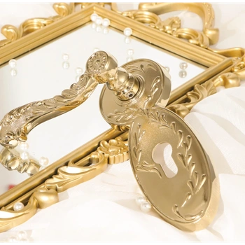 Дверная ручка из латуни CLASSIC collection 262010