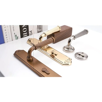 Дверная ручка из латуни CLASSIC collection 038 золото