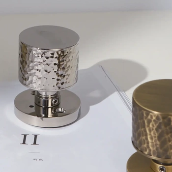 Комплект дверных ручек PANTHER collection