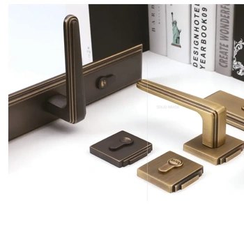 Комплект дверных ручек CLASSIC collection