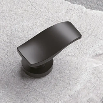 Дверная ручка из латуни ELIT collection 066 черный