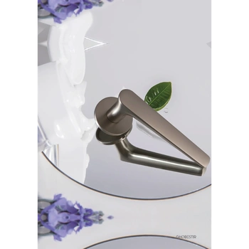 Дверная ручка из латуни CITY collection G032 серый