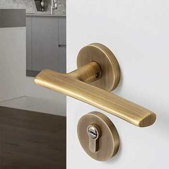 Дверная ручка из латуни CITY collection 020 золото