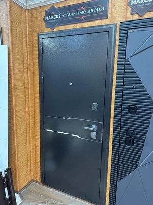 Входная дверь Маркус ДЕКОР КЛАССИКА Белый матовый ДГ